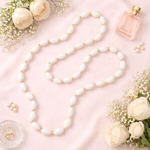 Vintage Trifari White Plastic Beaded Necklace